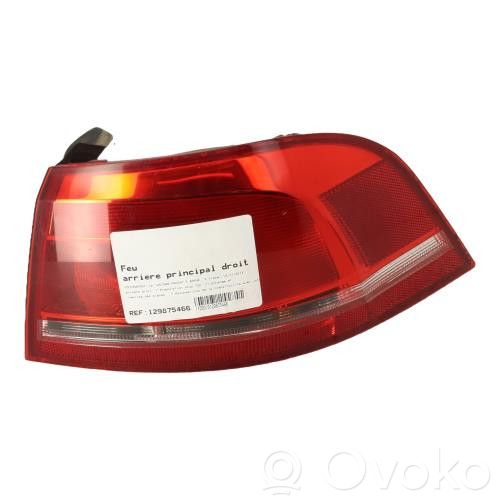 Volkswagen PASSAT B7 Lampă spate în caroserie 