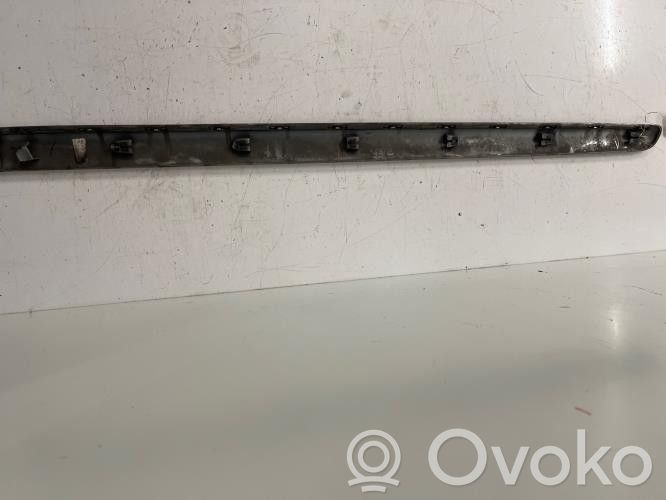 Peugeot 207 Rivestimento della portiera anteriore (modanatura)