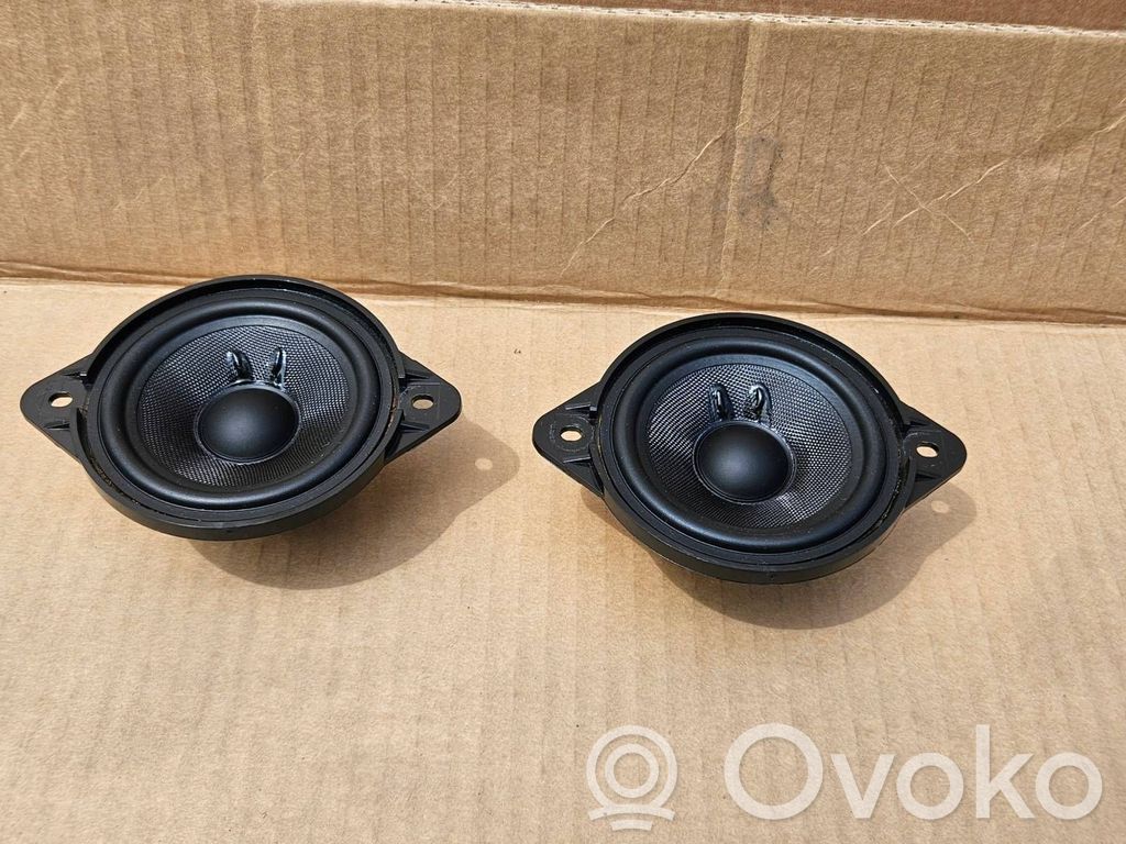 Altavoz subwoofer   4G8035825