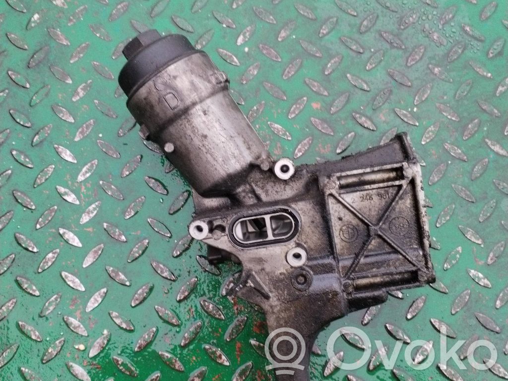 Oil filter mounting bracket   2246981