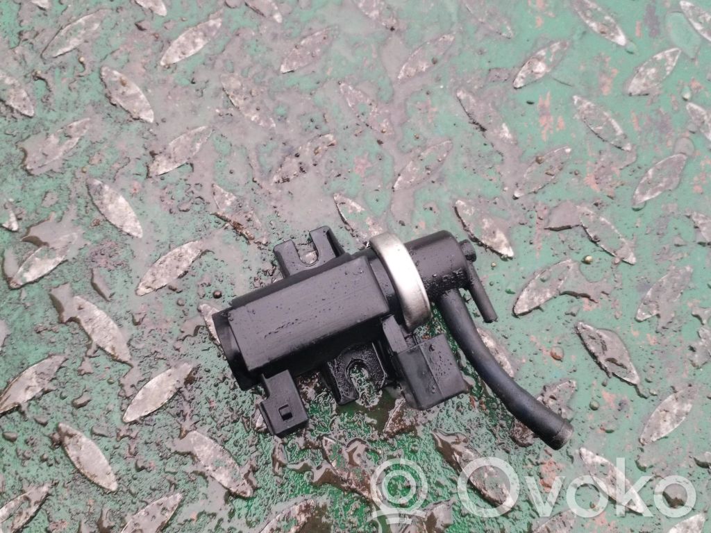 Solenoīda vārsts   2247906