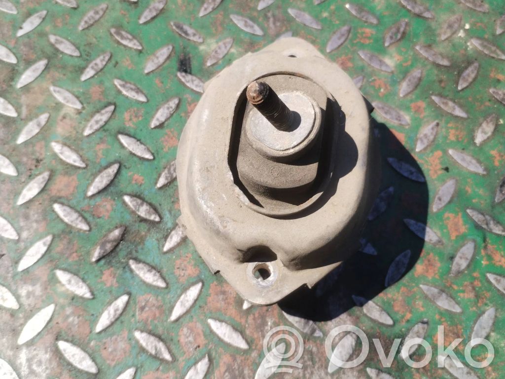 Dzinēja spilvens   6758444,17042004