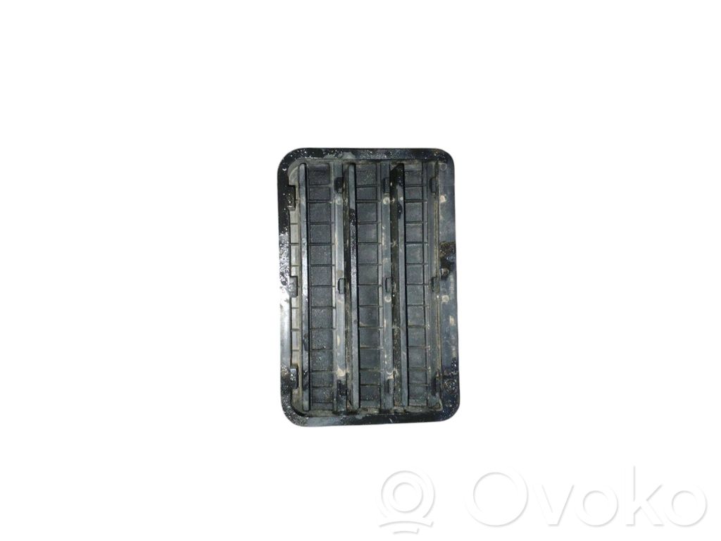 BMW 5 E39 Ventiliacinės grotelės 