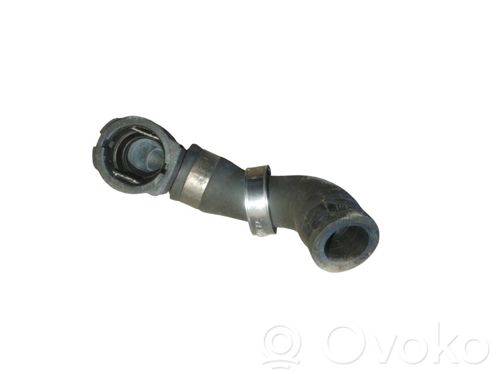 Caurulīte (-es) / šļūtene (-es)   8375795