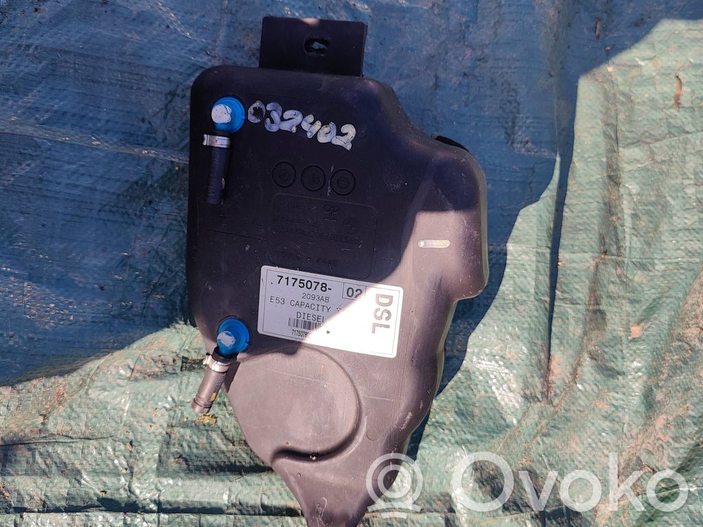 Fuel tank   7175078,717507802