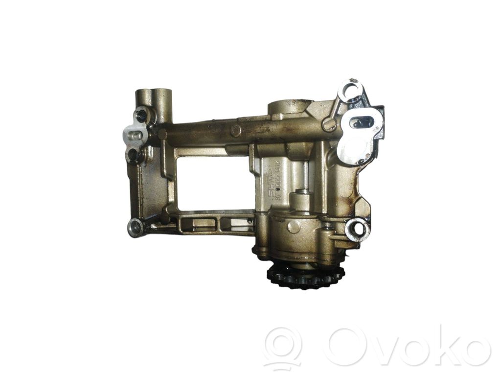 Oil pump   7792945,870665
