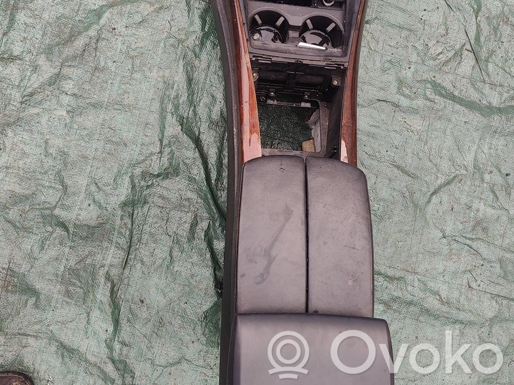 Centrālā konsole   0117821,T0027635