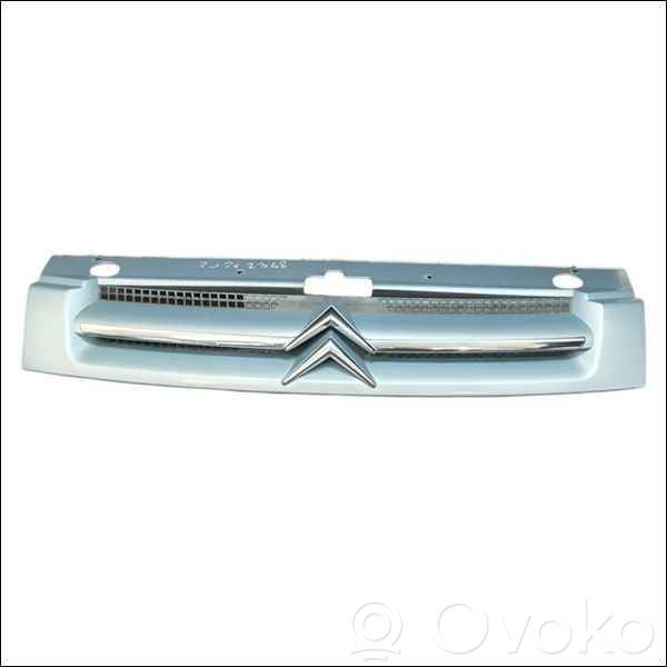 Citroen Berlingo Front bumper upper radiator grill 