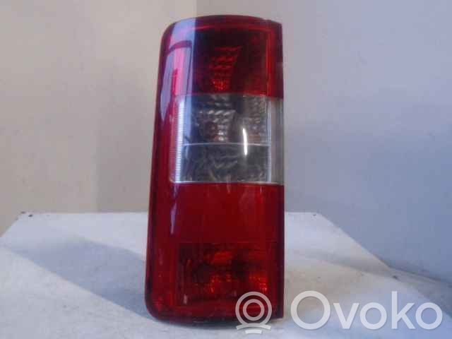 Ford Transit Aizmugurējais lukturis virsbūvē 