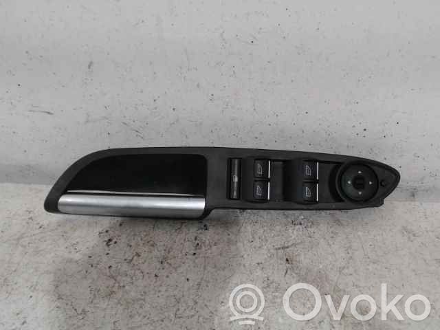 Electric window control switch   2029540,20223534,6949527,VDMS10
