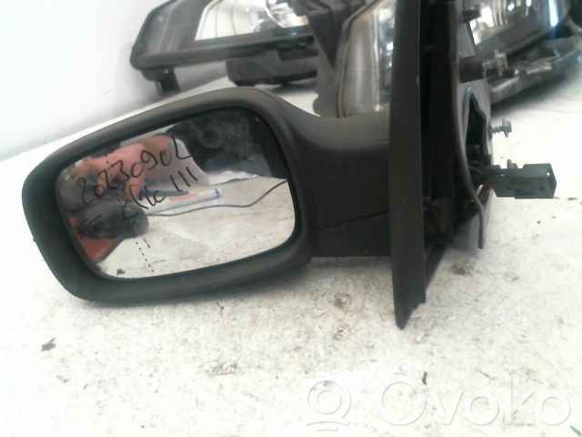 Renault Clio III Front door electric wing mirror 