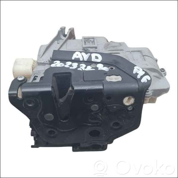 Audi Q7 4L Serratura portiera anteriore 