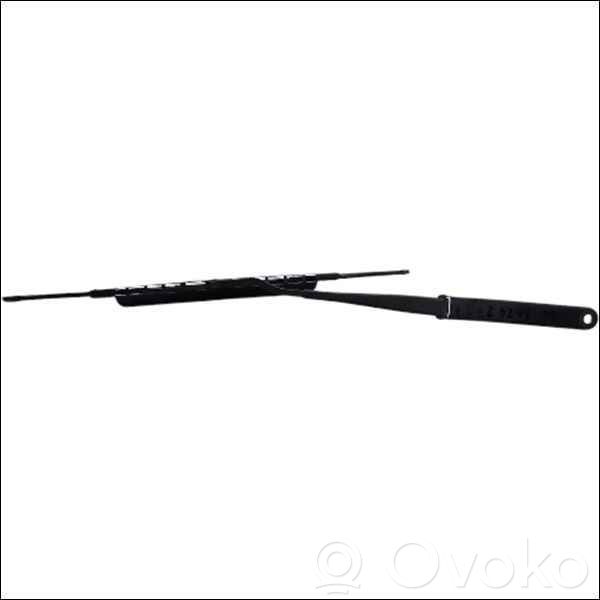 BMW Z4 E85 E86 Front wiper blade arm 