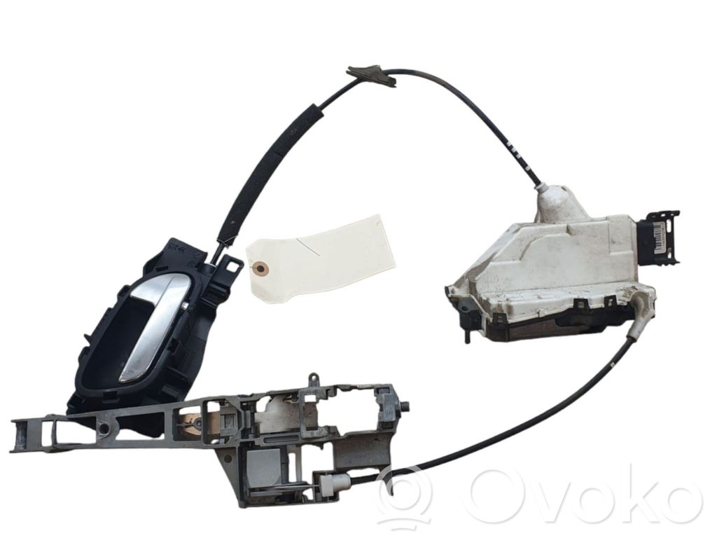 Citroen C3 Front door lock 