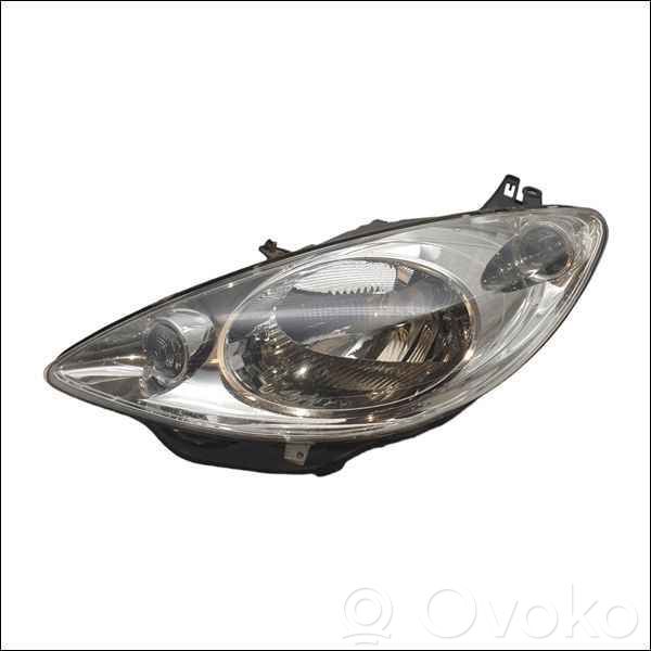 Peugeot 1007 Lampa przednia 