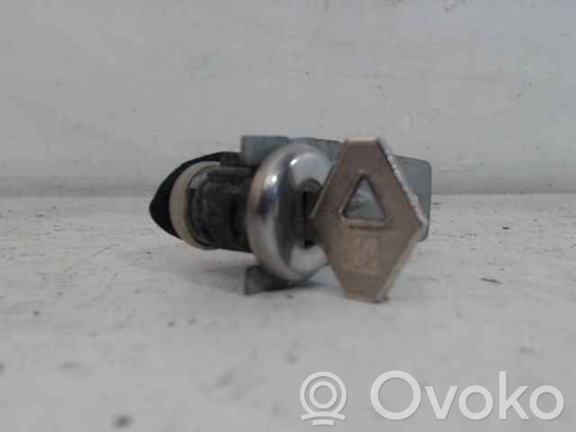 Renault Super R5 Front door lock 