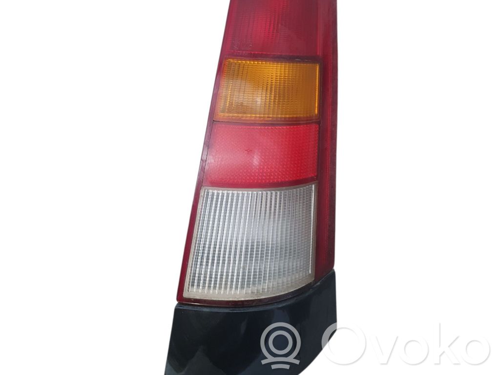 Renault Super R5 Lampa tylna 