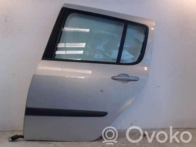 Puerta trasera   7751475519,20203985,6942610,VDMS10