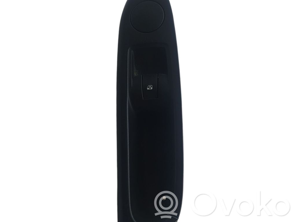 Electric window control switch   8200634245,8200634245,18582563,20252979,VDMS10