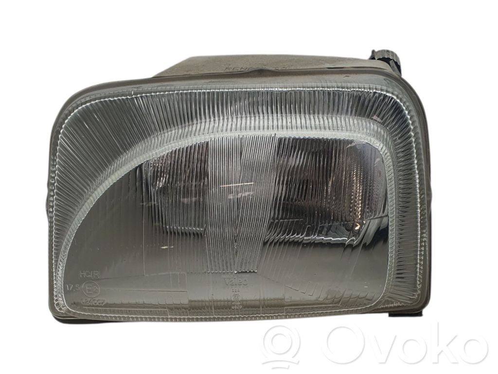Renault Express Headlight/headlamp 