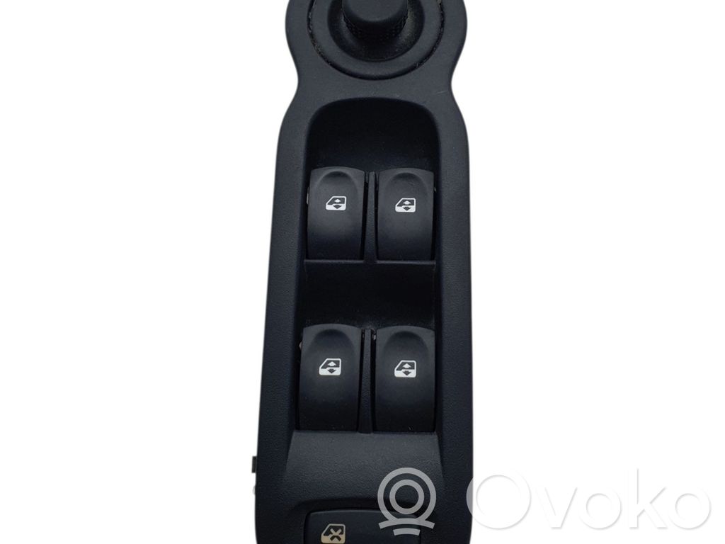 Renault Modus Przyciski szyb 