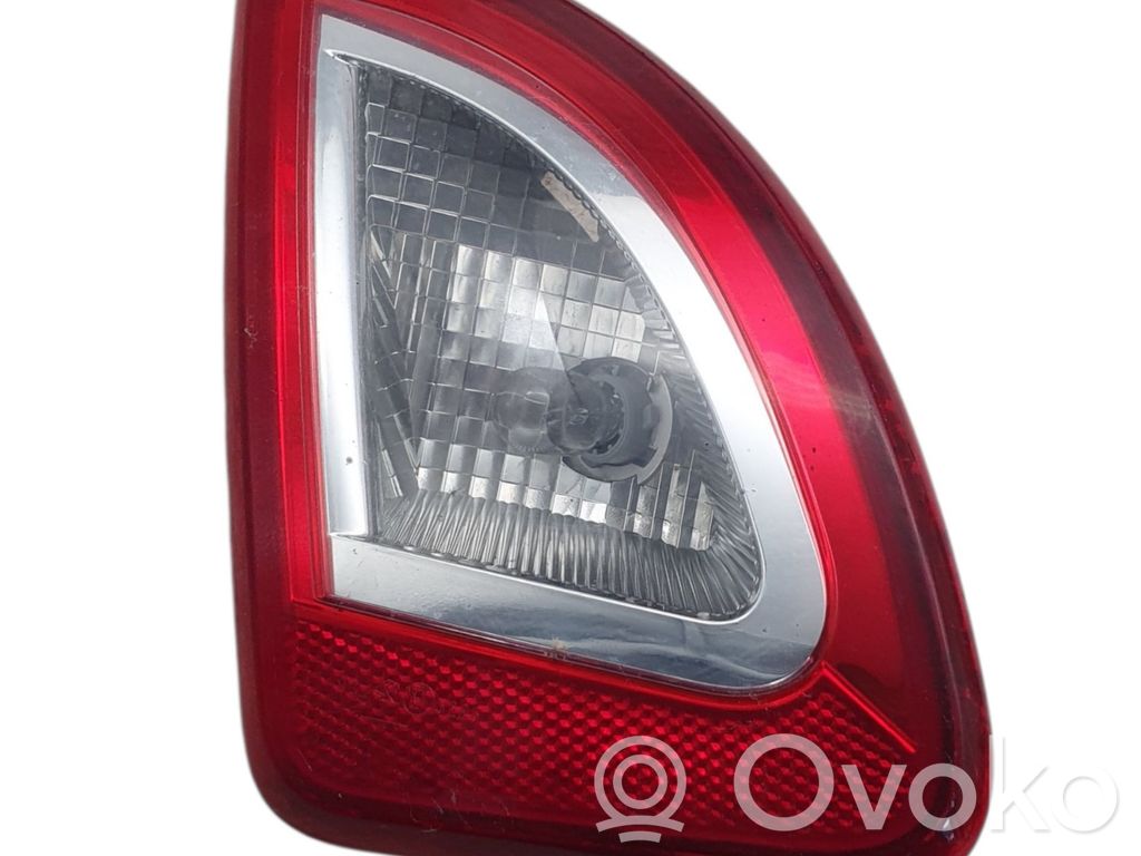 Lampy tylnej klapy bagażnika   265552730R,265552730R,18455441,20252529,VDMS10