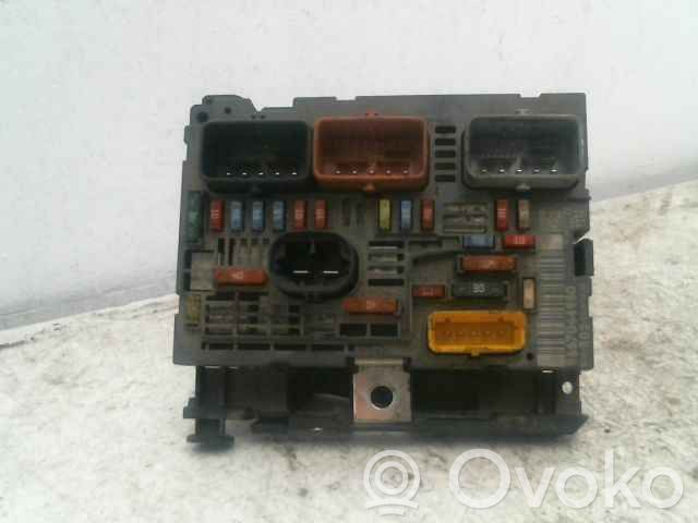 Peugeot 5008 BSM Control unit 
