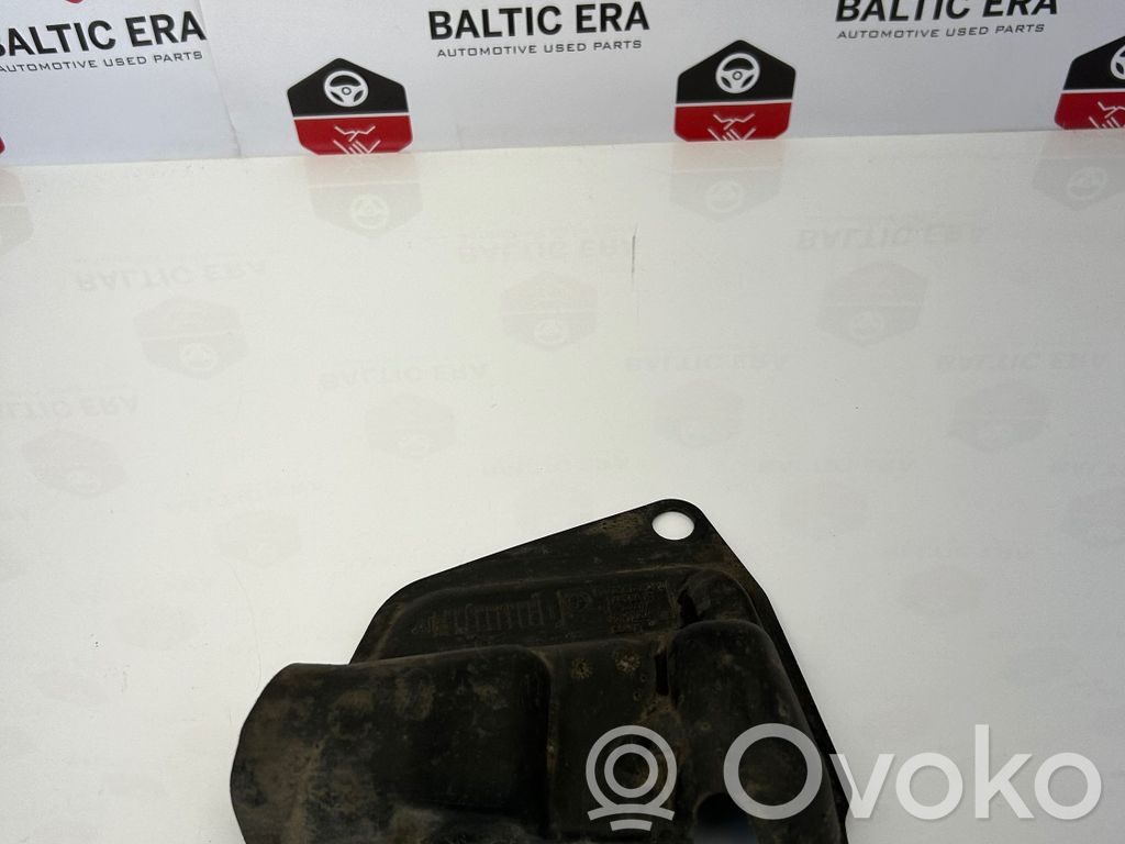 BMW 3 E90 E91 Alustan etusuoja välipohja 
