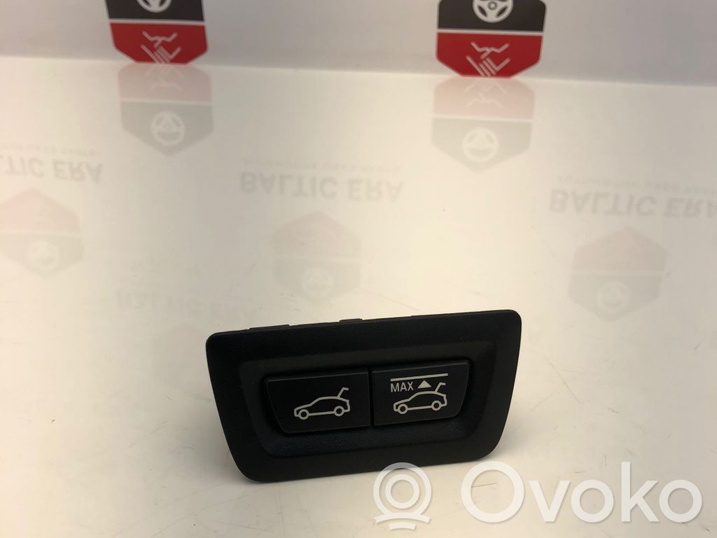 BMW 5 GT F07 Tailgate opening switch 