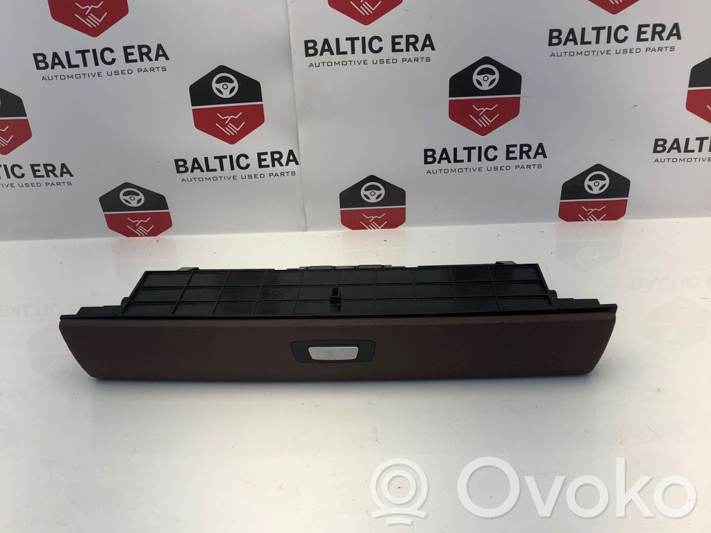 BMW 5 GT F07 Stalčiukas 