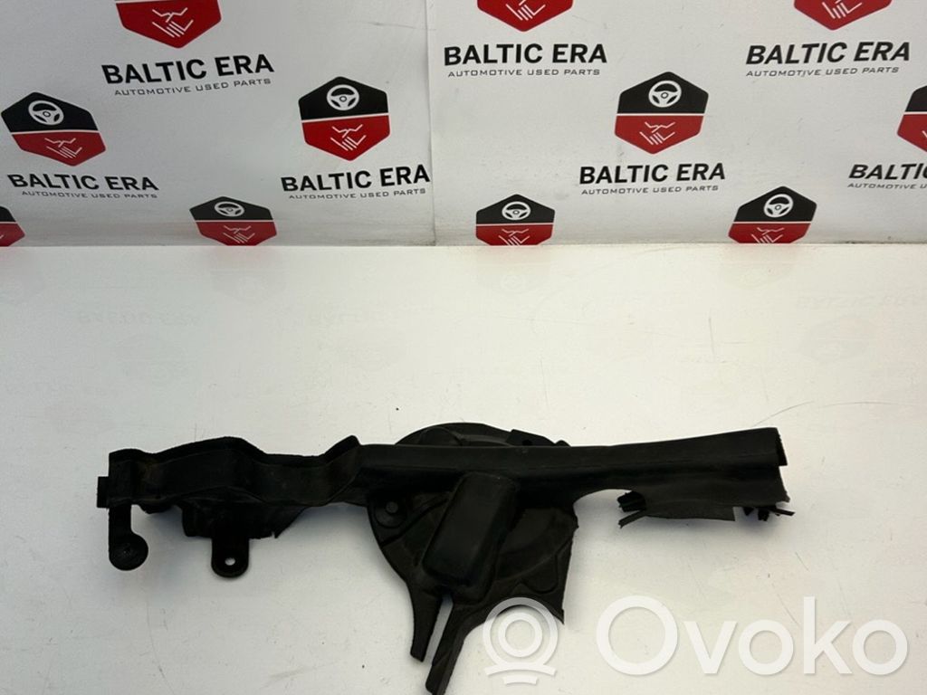 BMW 4 F32 F33 Inne części komory silnika 
