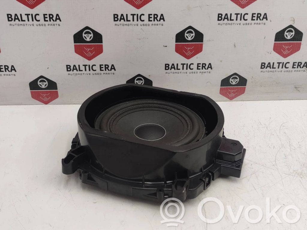BMW X5 F15 Subwoofer 