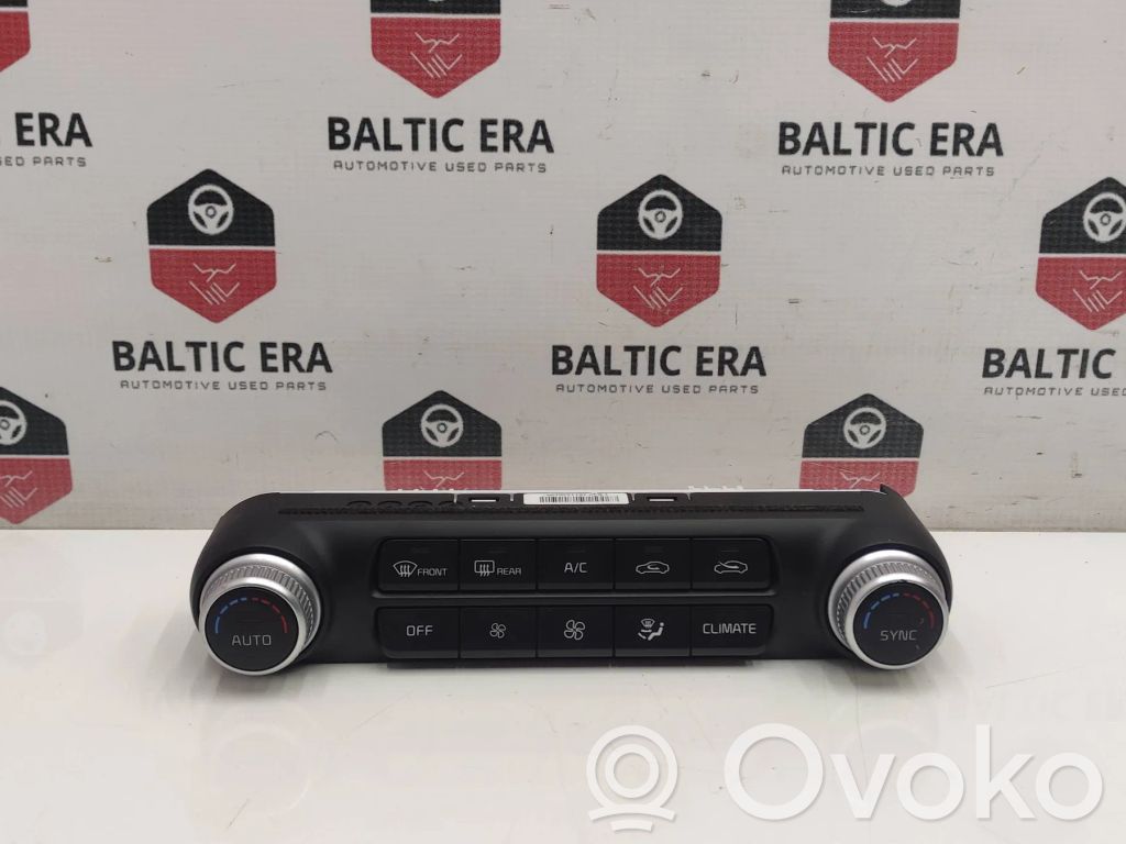KIA Stinger Climate control unit 