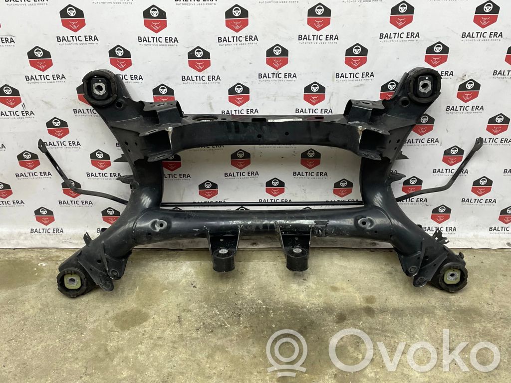 BMW 3 G20 G21 Galinis traversas 