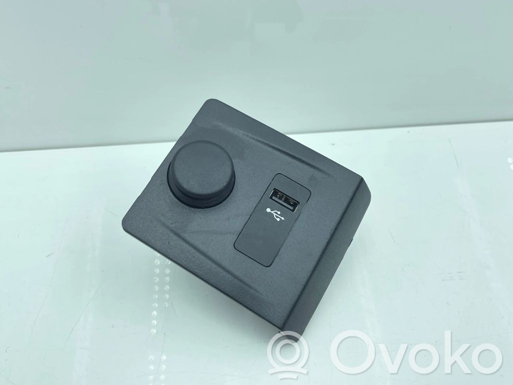 BMW 2 F45 Enchufe conector USB 