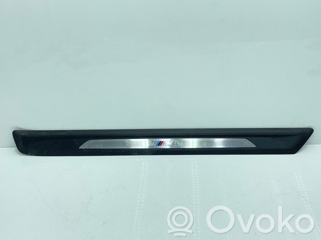 BMW M4 F82 F83 Listwa progowa przednia 