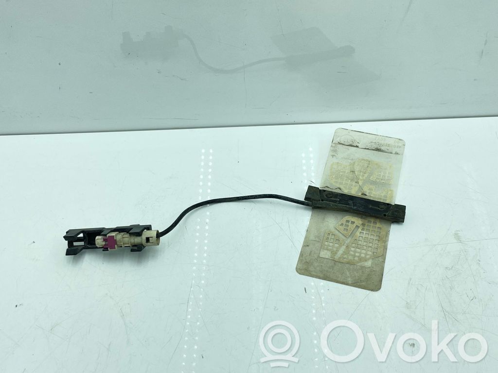 BMW 4 F32 F33 Antenna GPS 