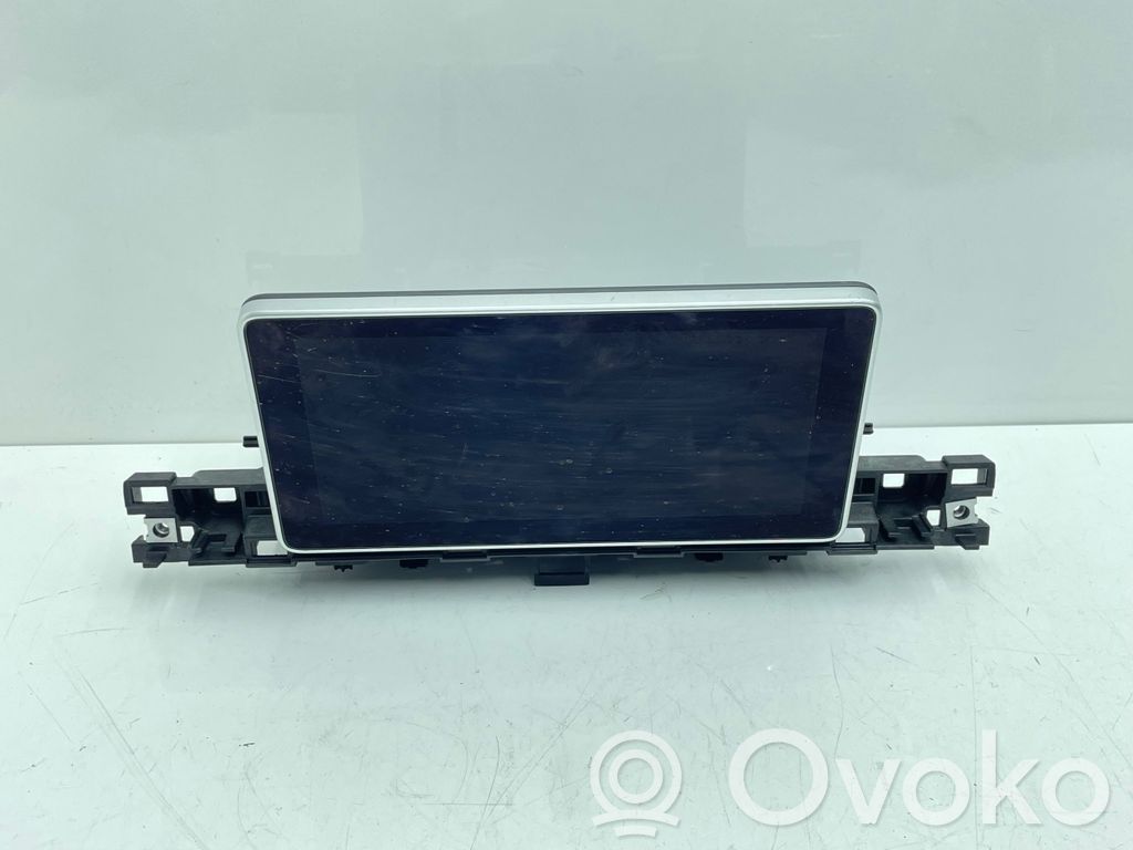 Audi A4 Allroad B9 Screen/display/small screen 