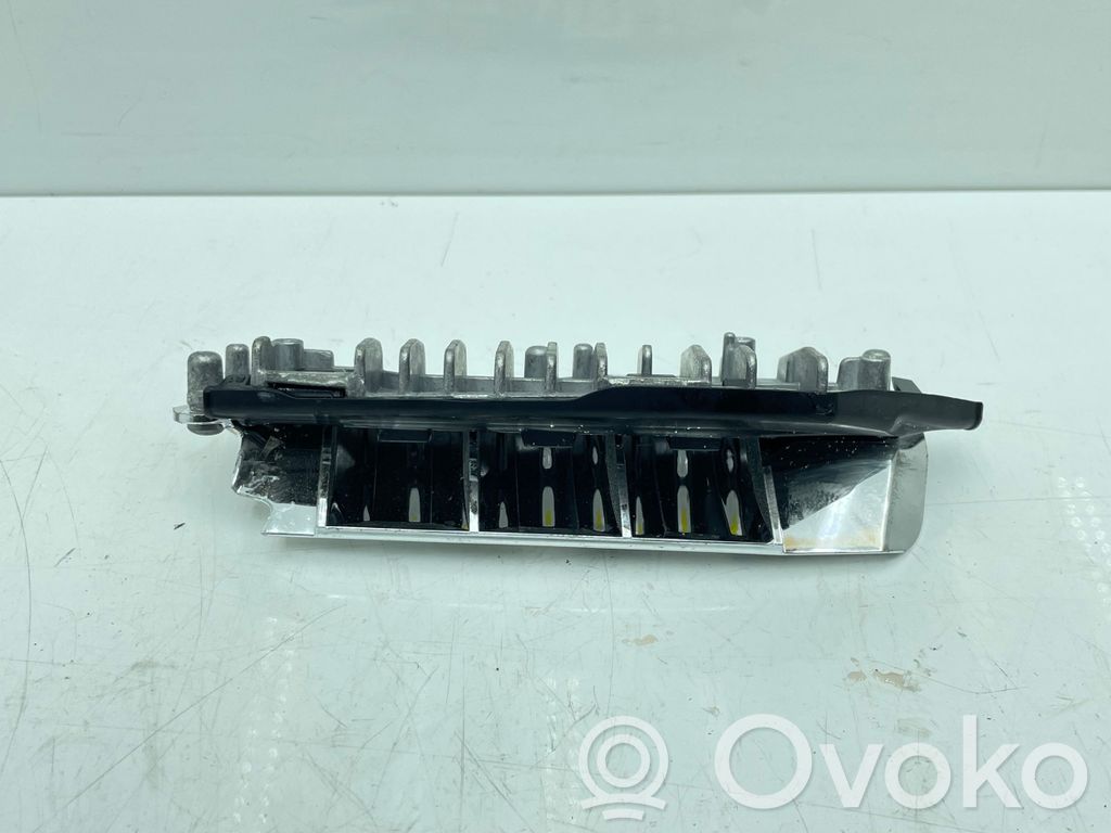 Audi A4 Allroad B9 Módulo de control de balasto LED 