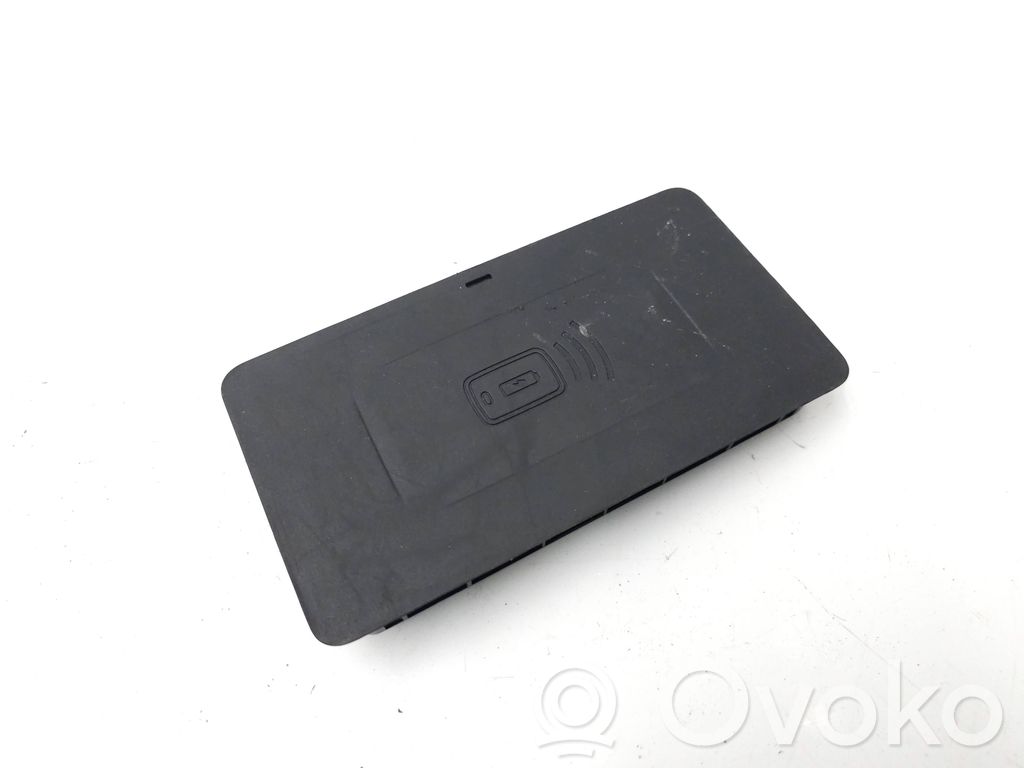 BMW 3 G20 G21 Wireless charging module 