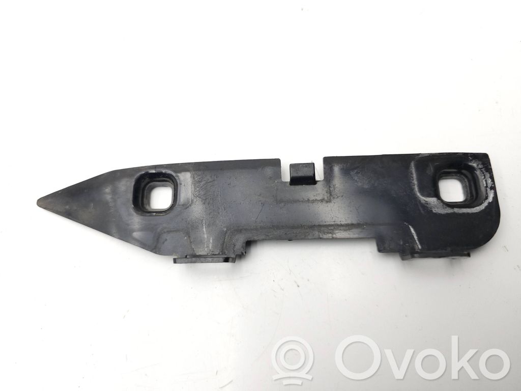 BMW 2 F46 Front bumper mounting bracket 