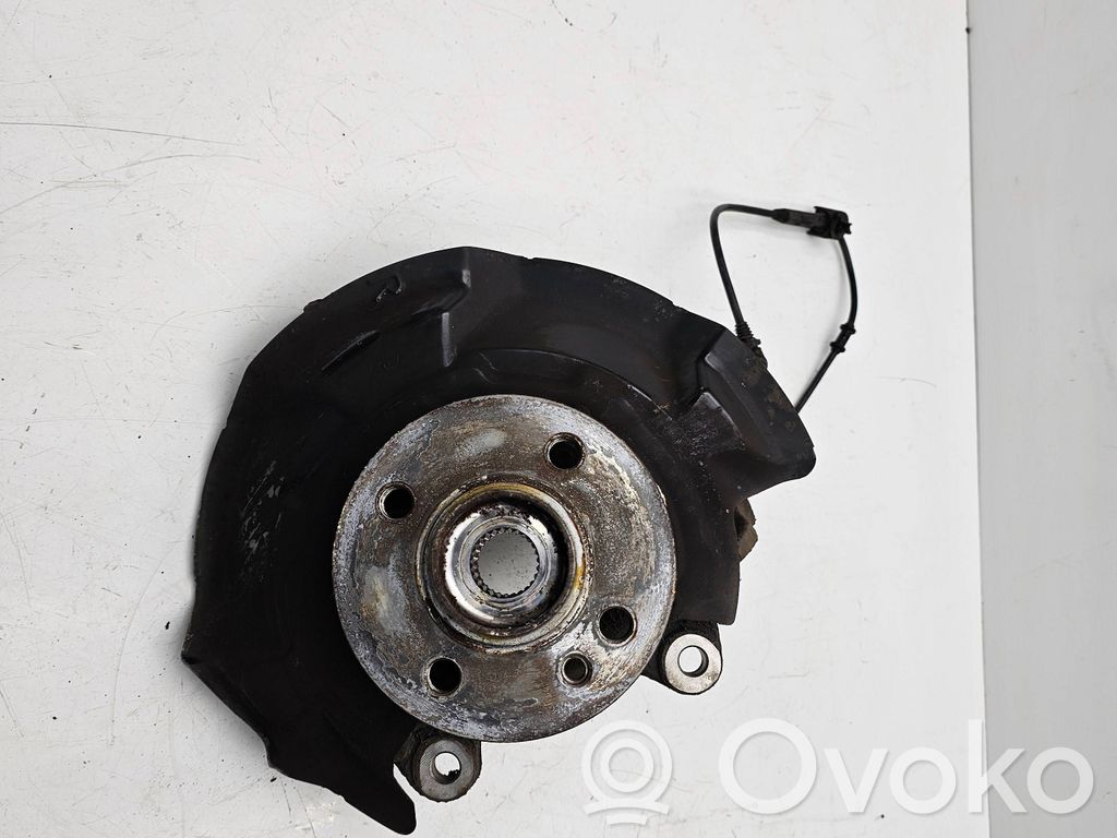 Cubo de rueda delantera   6779796,31216779796