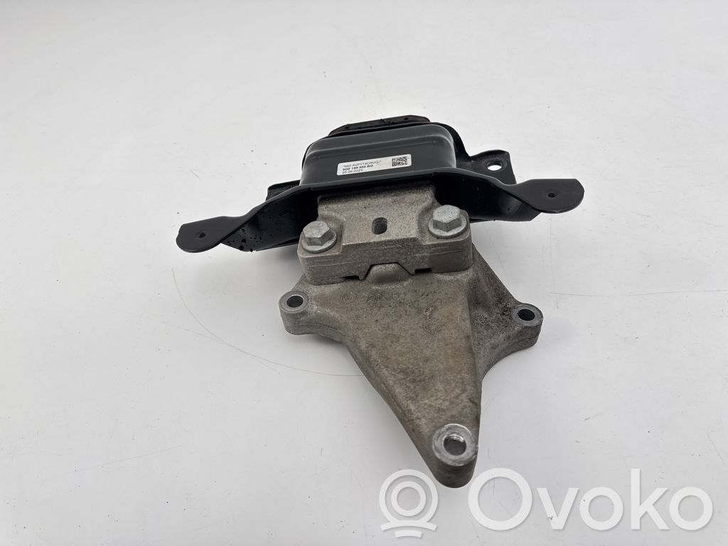 Audi Q2 - Engine mount bracket 