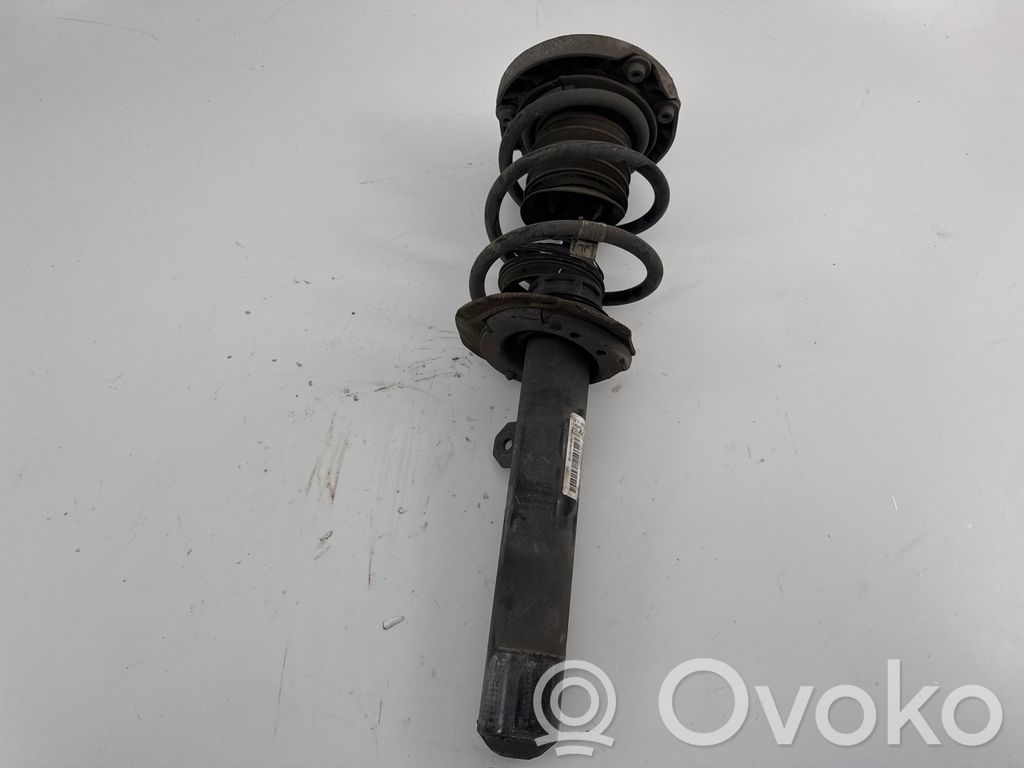 BMW 2 F46 Ammortizzatore anteriore con molla elicoidale 