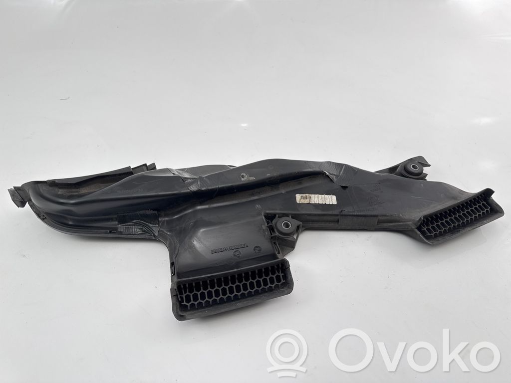 BMW 2 F46 Parte del condotto di aspirazione dell'aria 