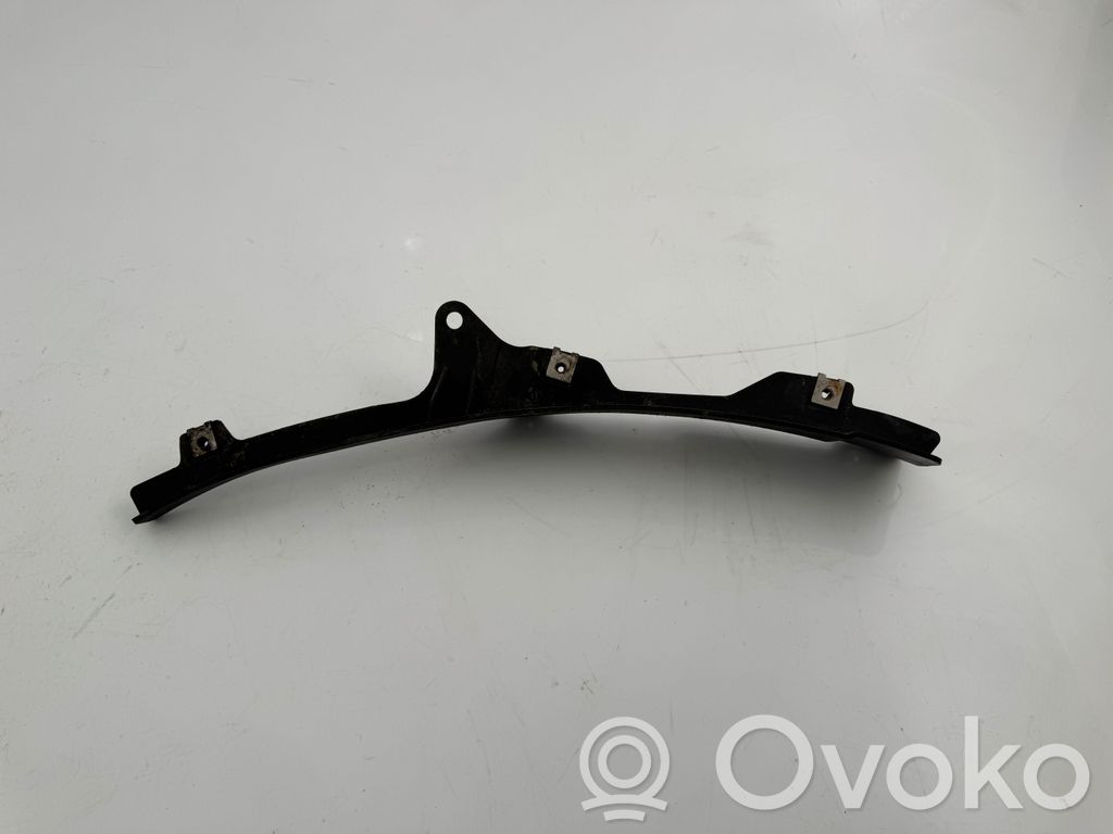 Audi Q7 4M Front splash guards bracket 