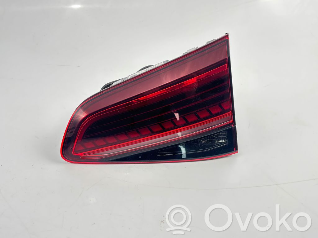 Volkswagen Golf VII Lampy tylnej klapy bagażnika 