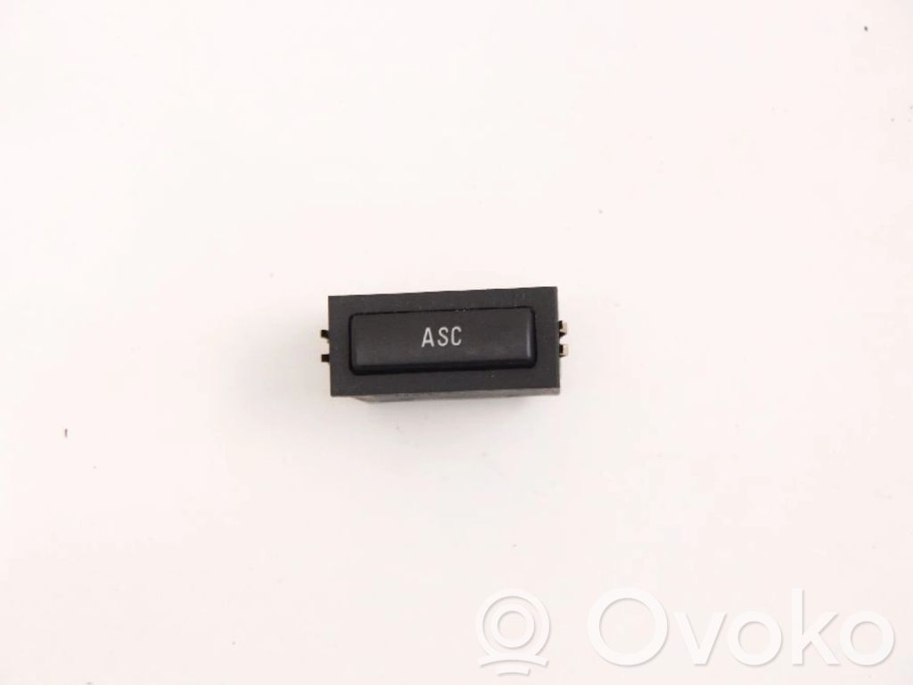 Bouton interrupteur programme de stabilité ESP   6901591,6901591,6901591