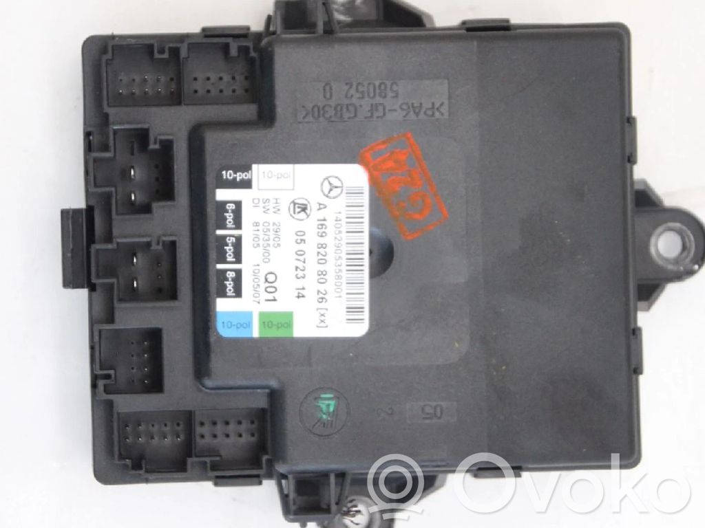 Mercedes-Benz B W245 Central console control unit 