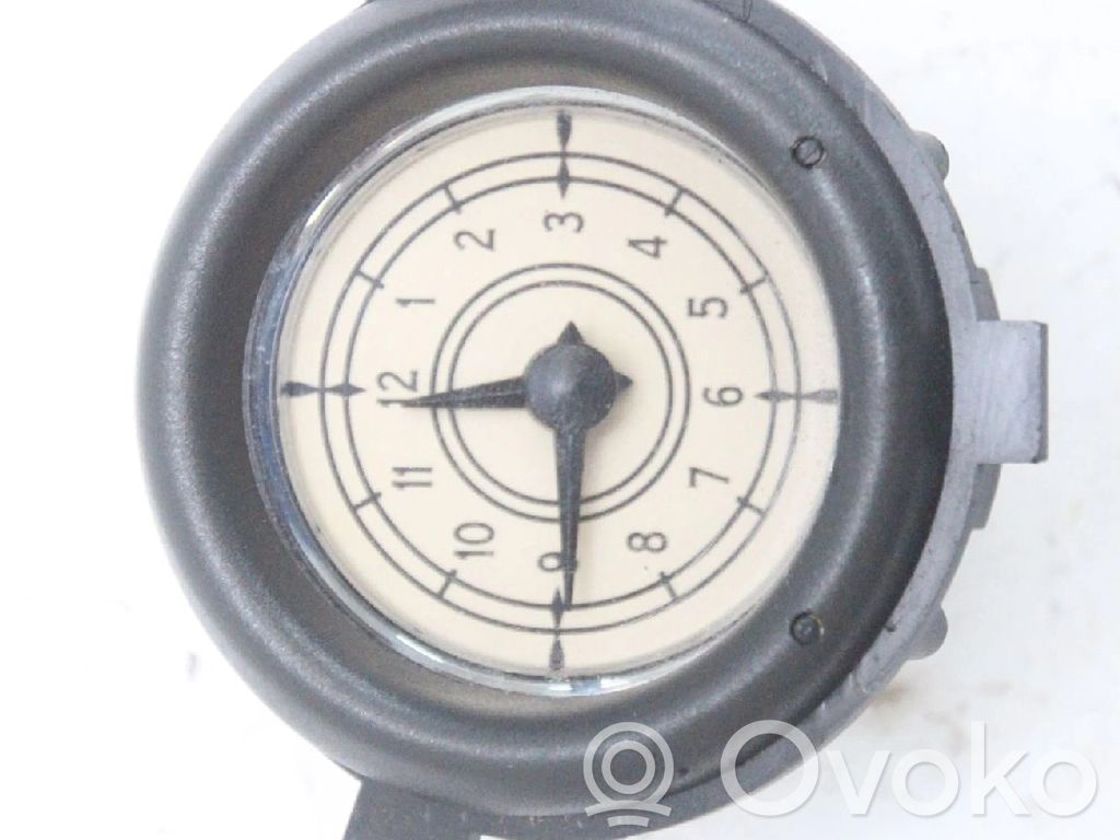 Kello   370218121001,370218121001,370218121001